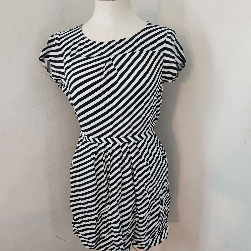 J.Crew Women Black White Striped Rayon Fit Flare Dress Size 4 Short Sleeve